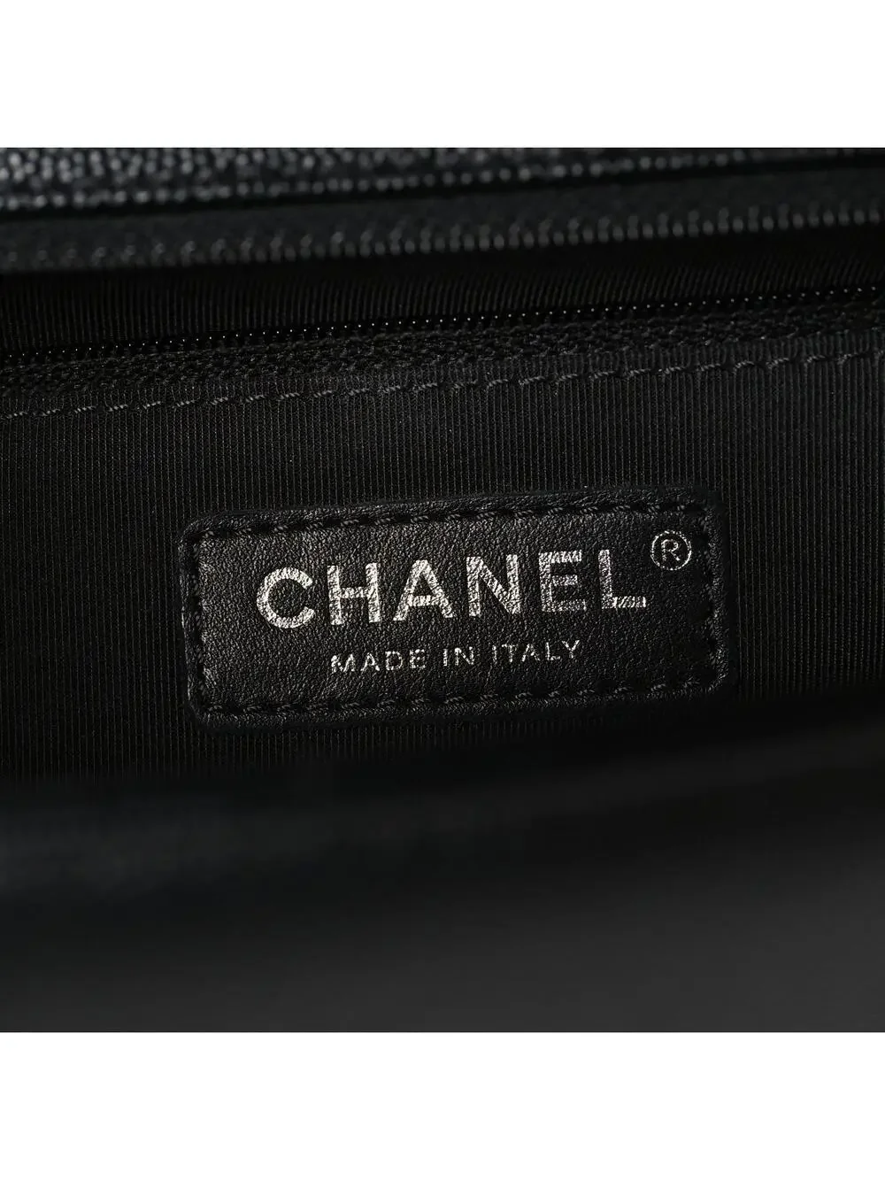 Chanel Caviar Quilted New Medium Boy #321986C31B